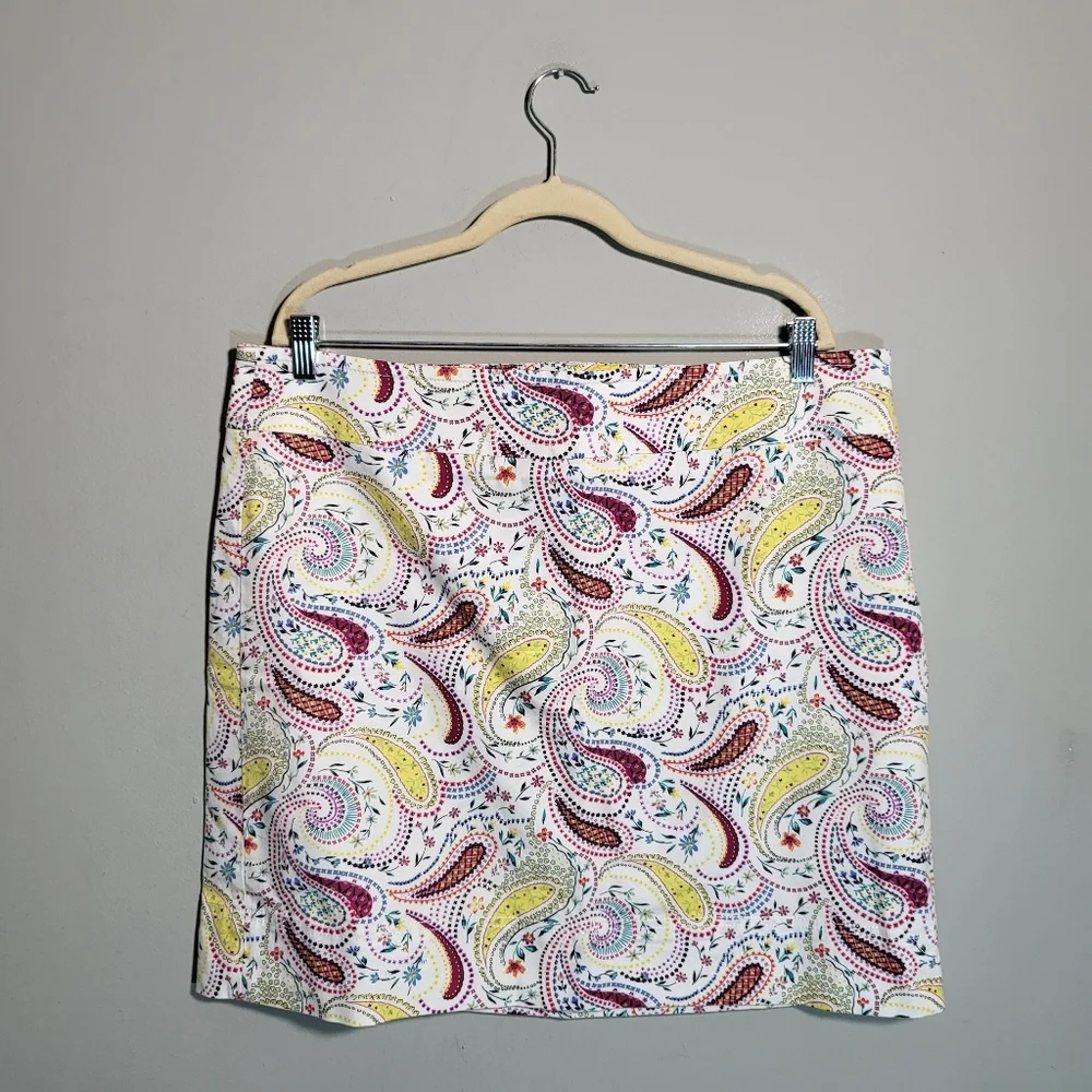 TALBOTS NWOT Short Skirt | Bright Paisely | size 18